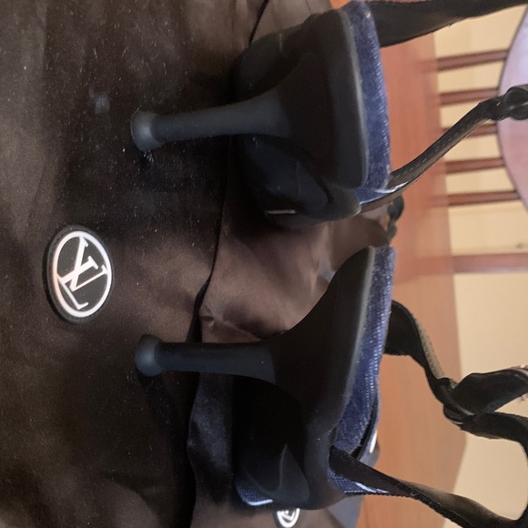 Absolutely stunning brand new, authentic rare abd Louis Vuitton denim shoes 7 - Picture 11 of 17